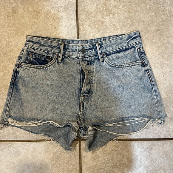 GRLFRND Helena Acid Wash Denim Shorts 26 Revolve - Picture 2 of 8